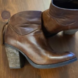 Steve Madden leather ankle boots